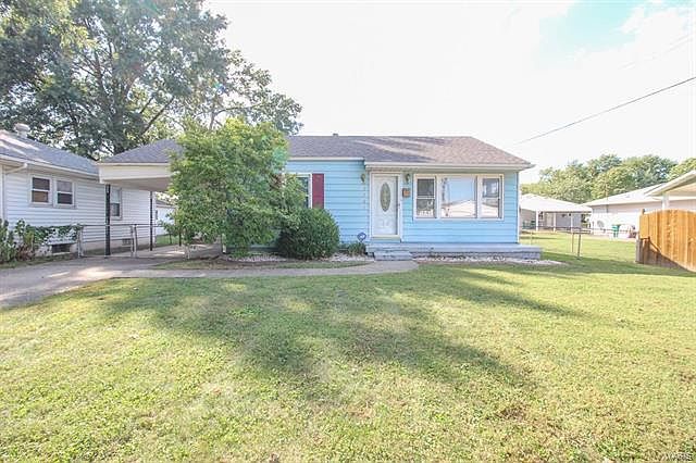 1st image of 2701 Sunset Dr
