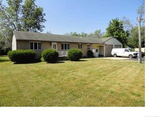 1520 Saunders Settlement Rd, Niagara Falls, NY 14304