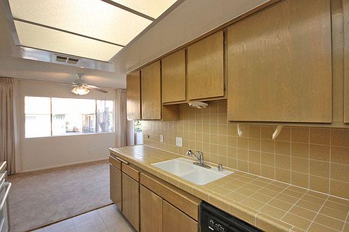5th image of 1125 Arcadia Ave APT 17