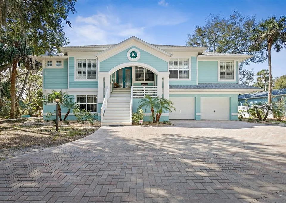 5594 N Ocean Shore Blvd