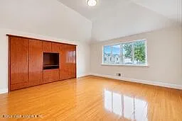18 Lucy Loop — Photo 32