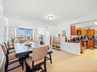 401 69th St APT 513, Miami Beach, FL 33141