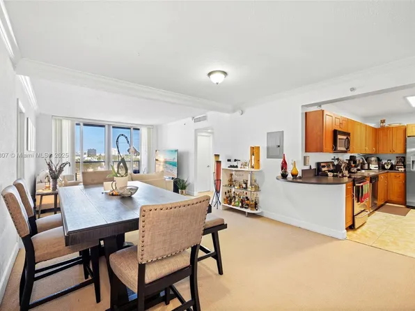 401 69th St APT 513, Miami Beach, FL 33141