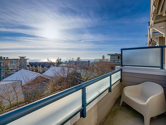 2nd image of 15161 Prospect Ave #3