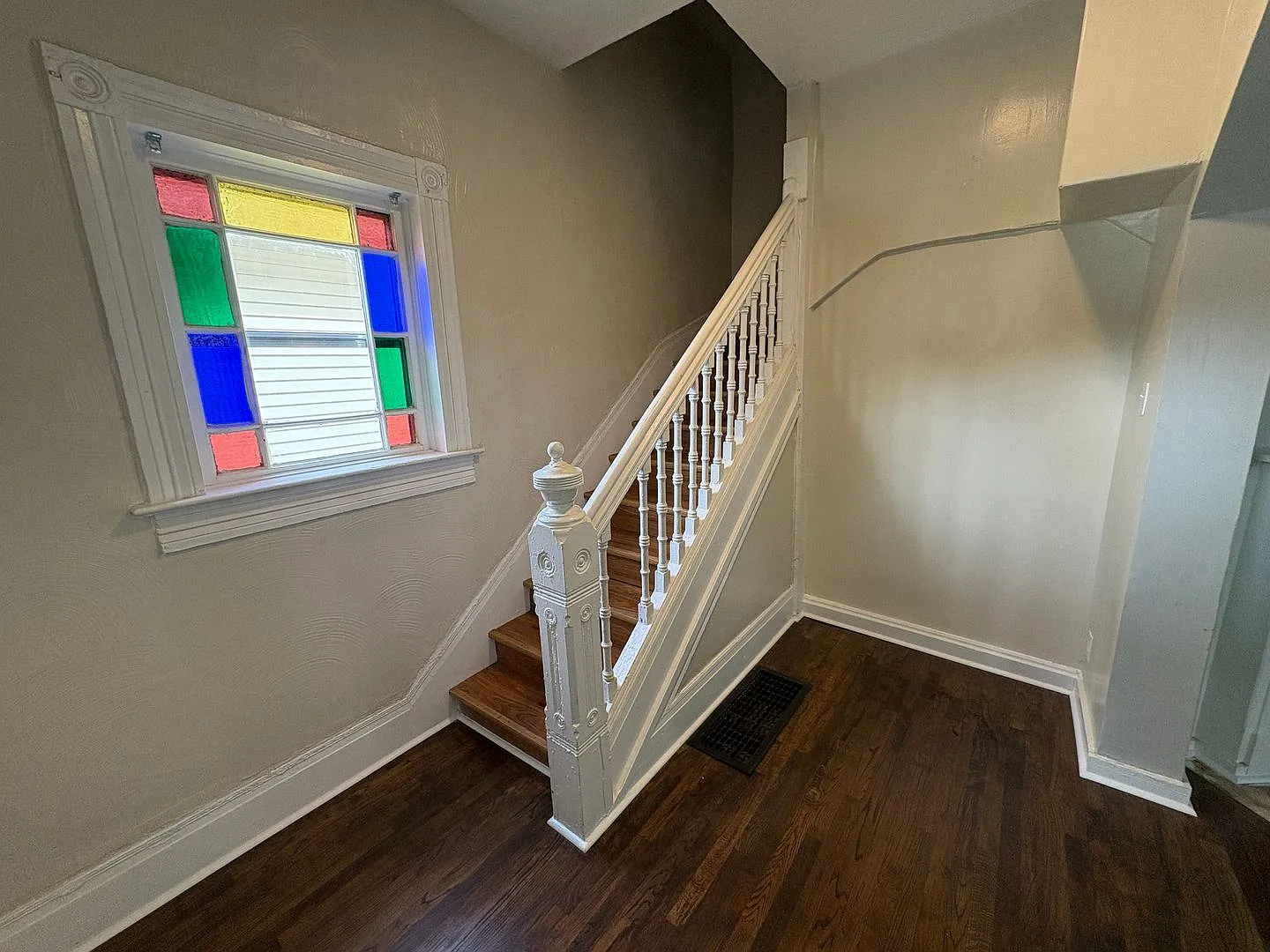 Updated 4 bed 1.5 Bath in Omaha — Photo 3
