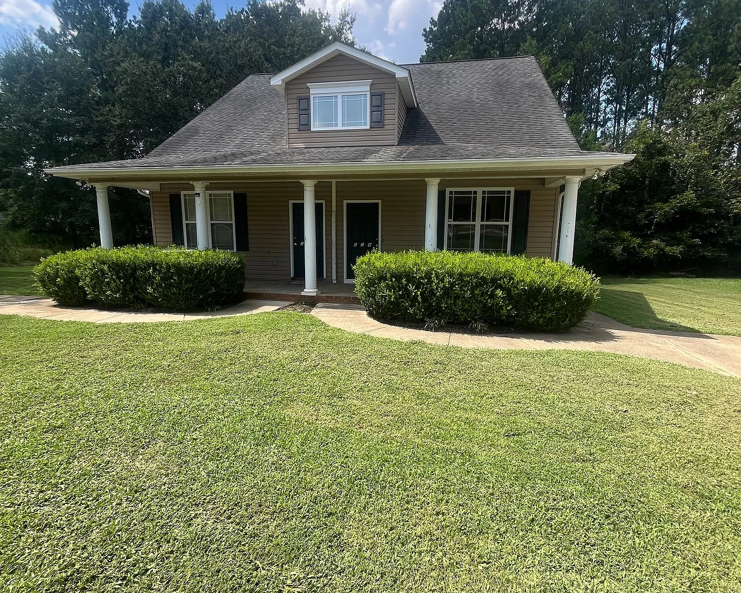 128 Bentwood Cir — Photo 1