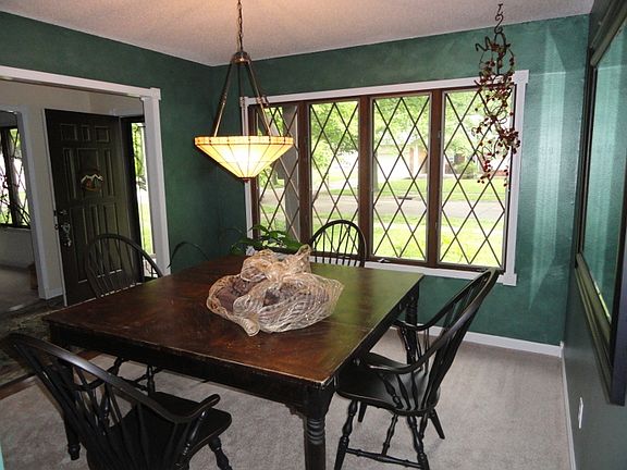 3rd image of 1056 Acorn Trail Dr