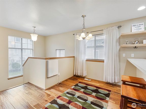 5th image of 11233 3rd Avenue Ct E