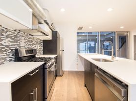 1531 N Franklin St, Philadelphia, PA