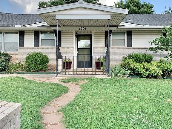 3rd image of 1201 Yuhoma Dr