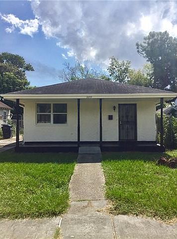 1st image of 2207 Desire St