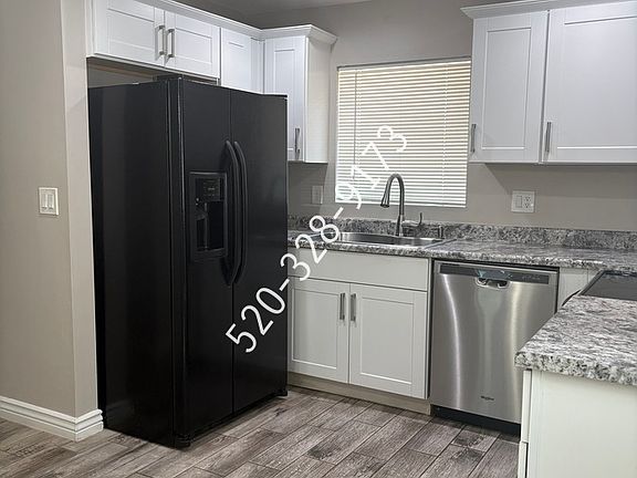 4th image of 3132 E Glenn St #B
