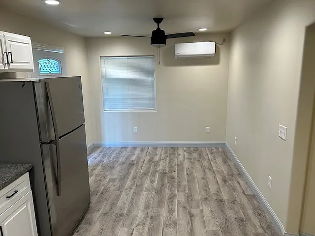 2141 E Alondra St #B — Photo 2