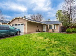 1960 Carleton St, Redding, CA 96002