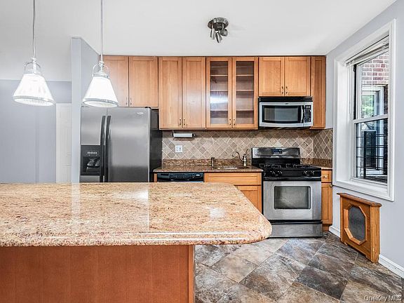 4th image of 5601 Riverdale Avenue #3R