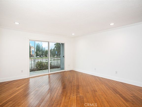 4th image of 21662 Brookhurst St APT C