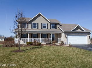 1725 Columbine Ct, Yorkville, IL 60560