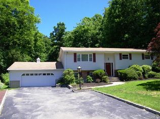 41 Travis Ln, Montrose, NY 10548