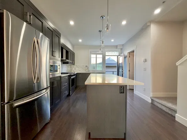 21150 76a Ave #6, Langley, BC V2Y 0V9