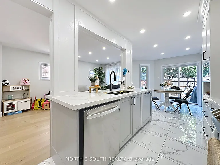 93 Komura Rd #UPPER — Photo 23