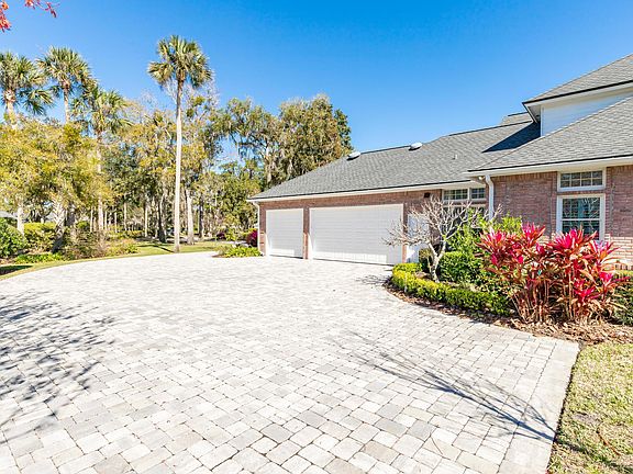 3rd image of 8030 Pebble Creek Ln W