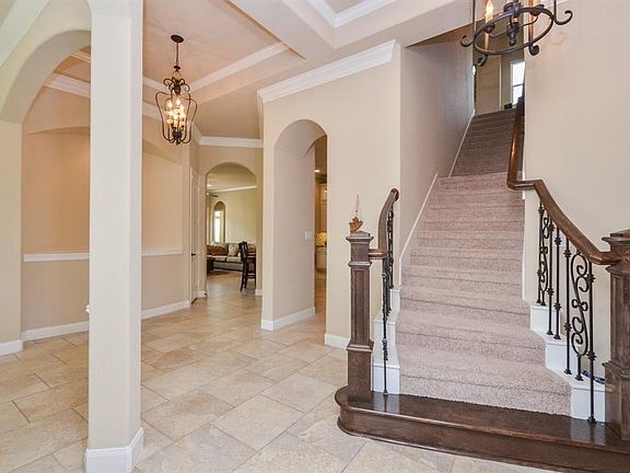 4th image of 19007 Cherry Cove Ln