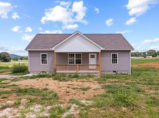 1613 Parker Rd, Sparta, TN 38583