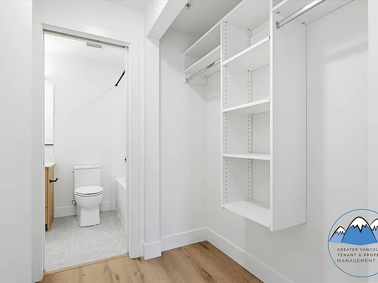 20769 Fraser Hwy — Photo 14