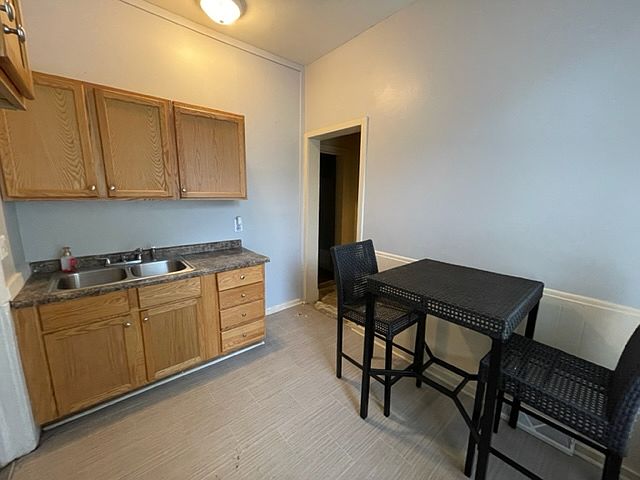 Eat in Kitchen
