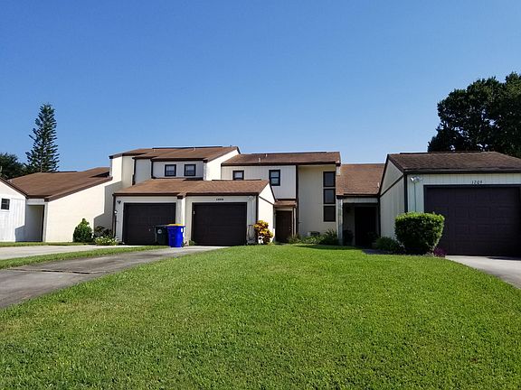 2nd image of 1205 Saint Andrews Dr