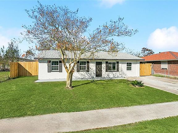 2nd image of 305 Layman St