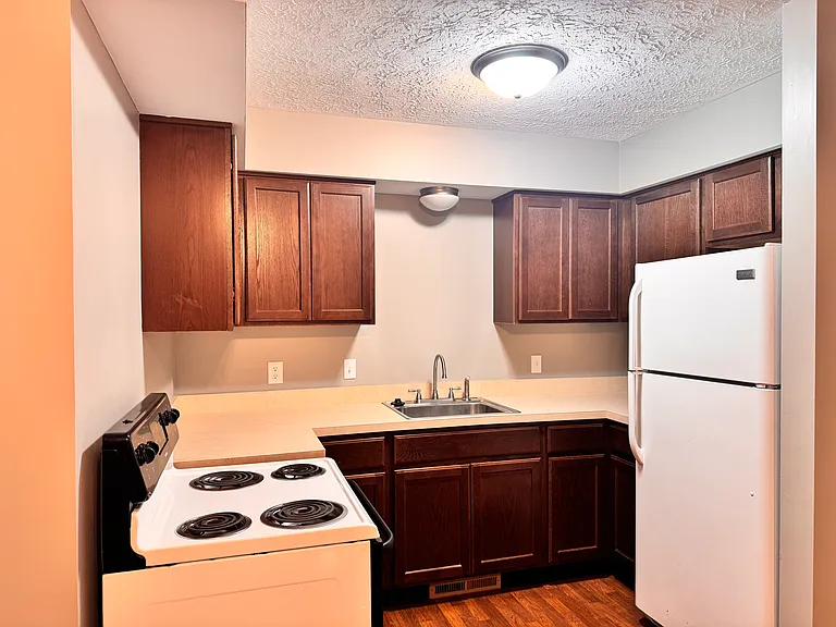 56 E Lindbergh Ave — Photo 7