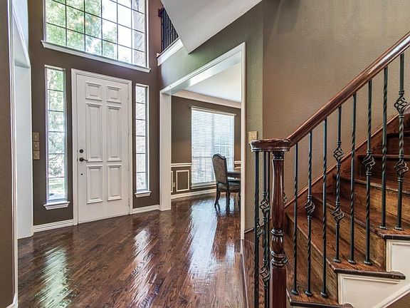 3rd image of 500 Glen Hurst Ct