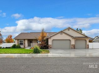 329 Canyon Crest Dr W, Twin Falls, ID 83301