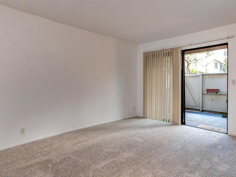 1st image of 962 Kiely Blvd Unit B