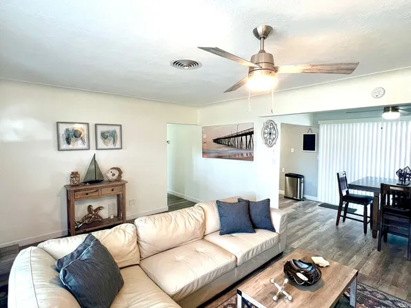 11330 111th Ave, Seminole, FL 33778