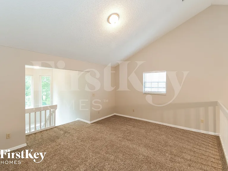 2790 Ravines Rd — Photo 8