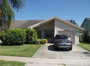 12040 Suellen Cir, Wellington, FL 33414