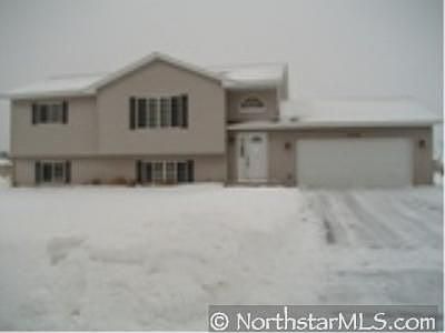 1st image of 37766 Hawthorne Ave