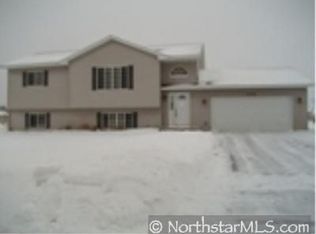 37766 Hawthorne Ave, North Branch, MN 55056