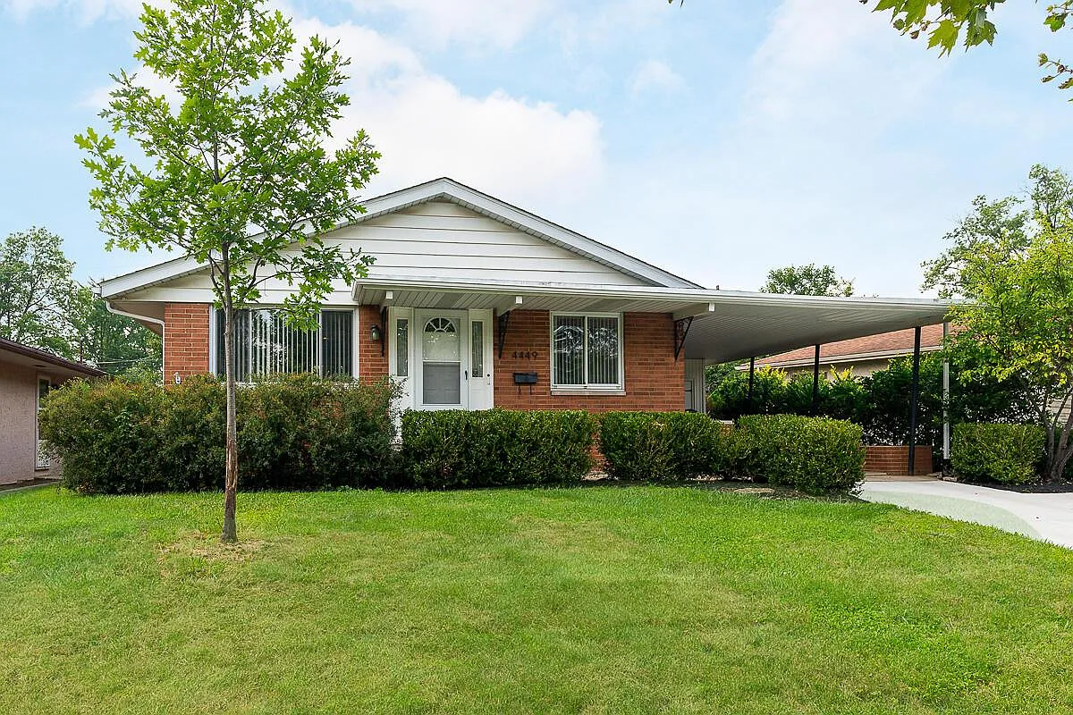 4449 Wetmore Rd E photo 1
