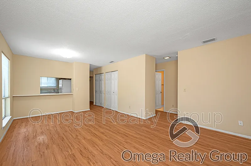 Heather Oaks — Photo 4