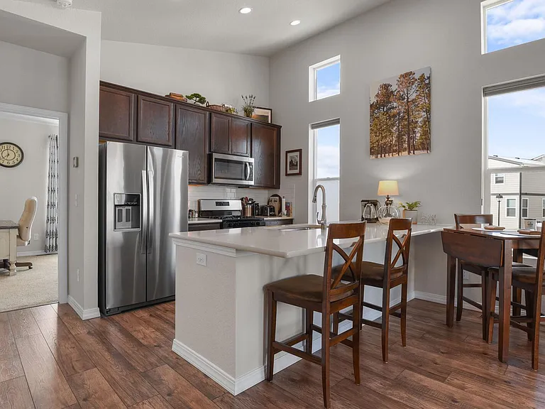 1324 Sunshine Valley Way — Photo 1