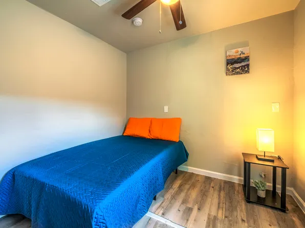 (undisclosed Address), Houston, TX 77075