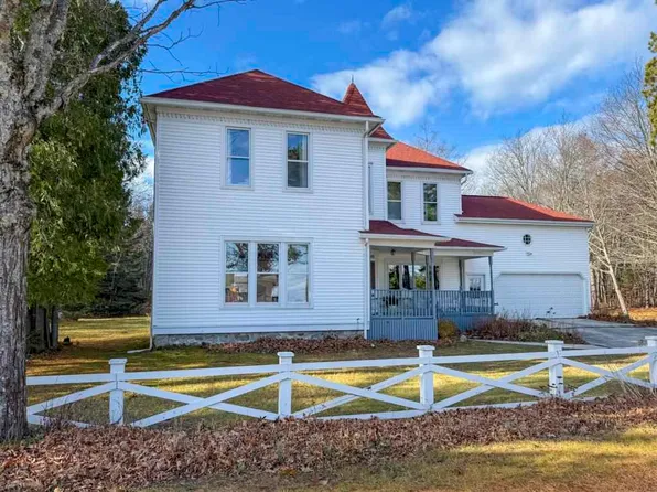 37759 Kings Hwy, Beaver Island, MI 49782