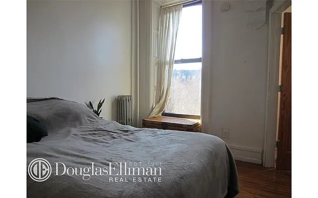 Rented by Douglas Elliman | media 30