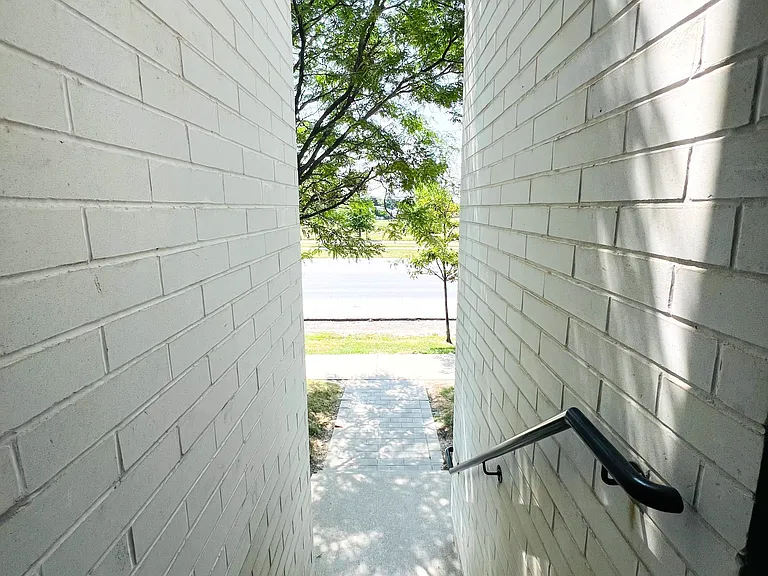 138 Widdicombe Hill Blvd #701 — Photo 25