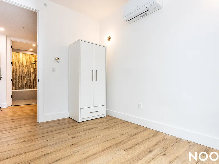 2484 Bedford Ave #2D — Photo 25