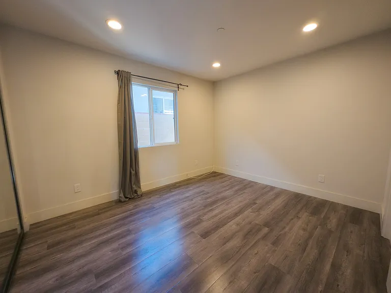 Upstairs Bedroom 1