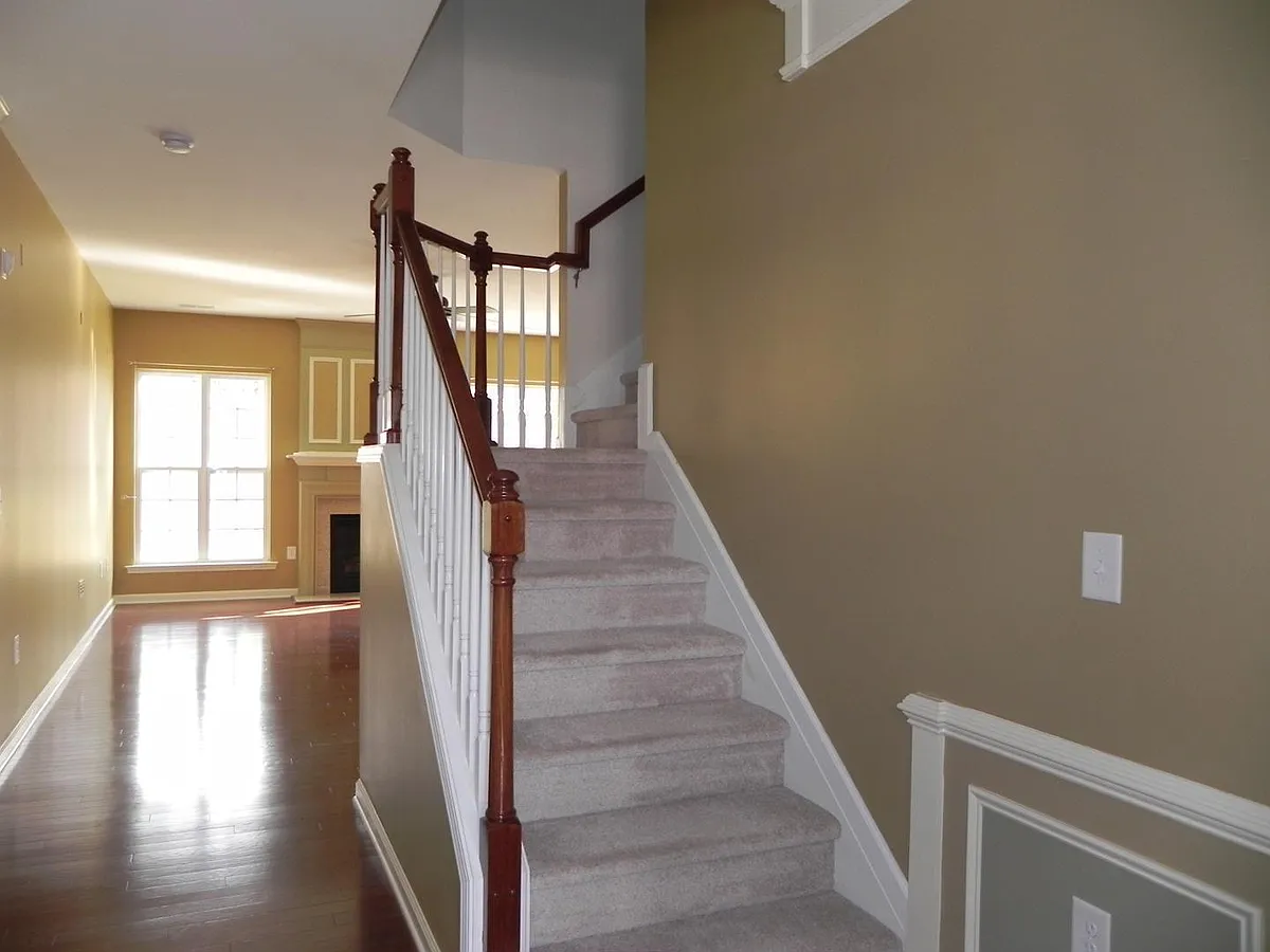 Building Photo - 1409 Corwith Dr